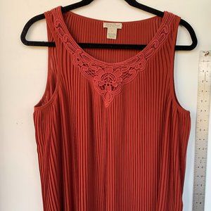 Accordion Style Tank/Blouse